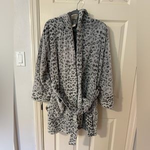 PINK Cheetah Fuzzy Robe